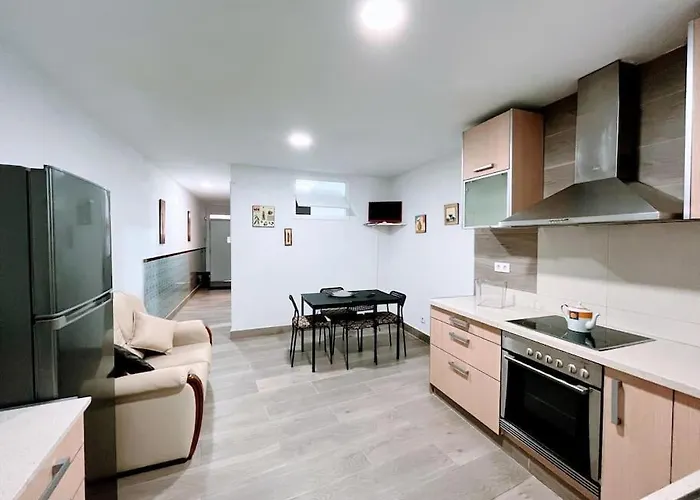 Casa Mary Independiente Centrica Con Terraza Cubierta Dom wakacyjny Porriño