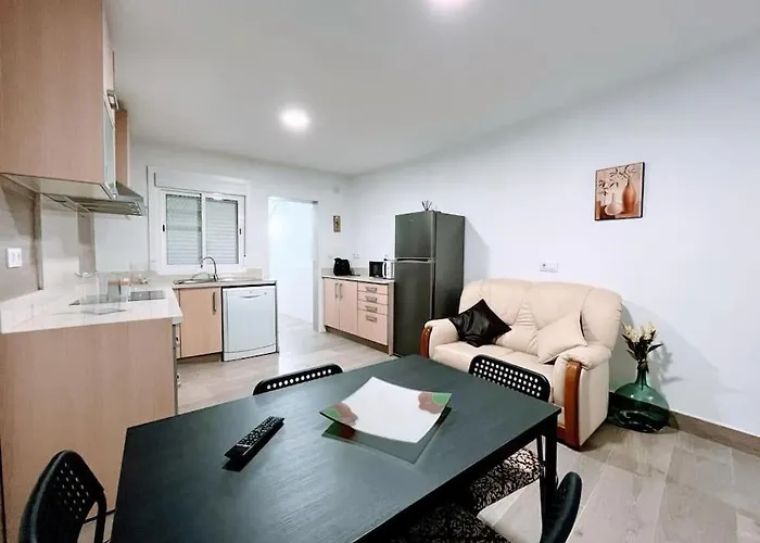 Casa Mary Independiente Céntrica Con Terraza Cubierta * Porriño